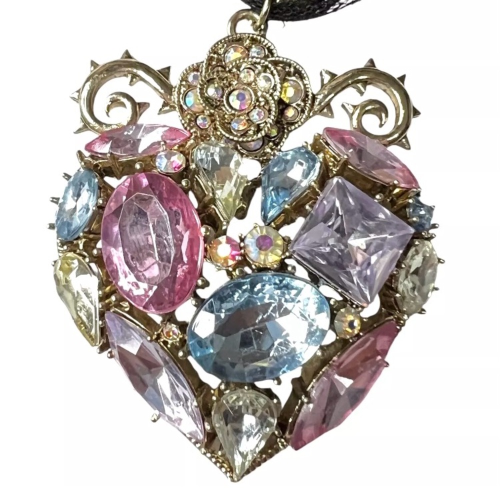 Betsey Johnson Elegant Multicolor Heart Pendant Necklace